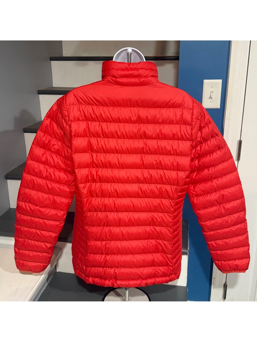 Patagonia Womens Size Large Goose Down Sweater Catalan Coral Red Full Zip Jacket - Picture 3 of 4